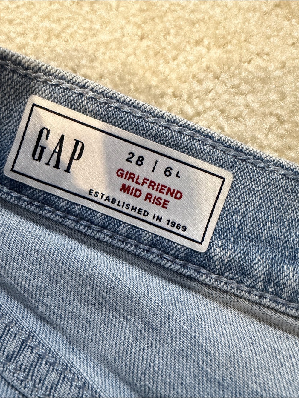 GAP Denim 1969 | Light Wash Raw Hem Straight Leg Jeans ✨ size 29 - Picture 9 of 15